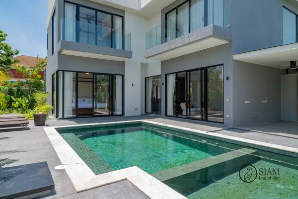 Modern Botanical 3 Bedroom Pool Villa In Plai Leam