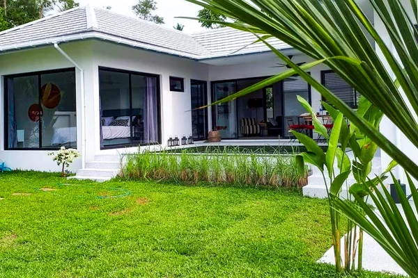 Modern 3 Bedroom Pool Villa in Bangkao